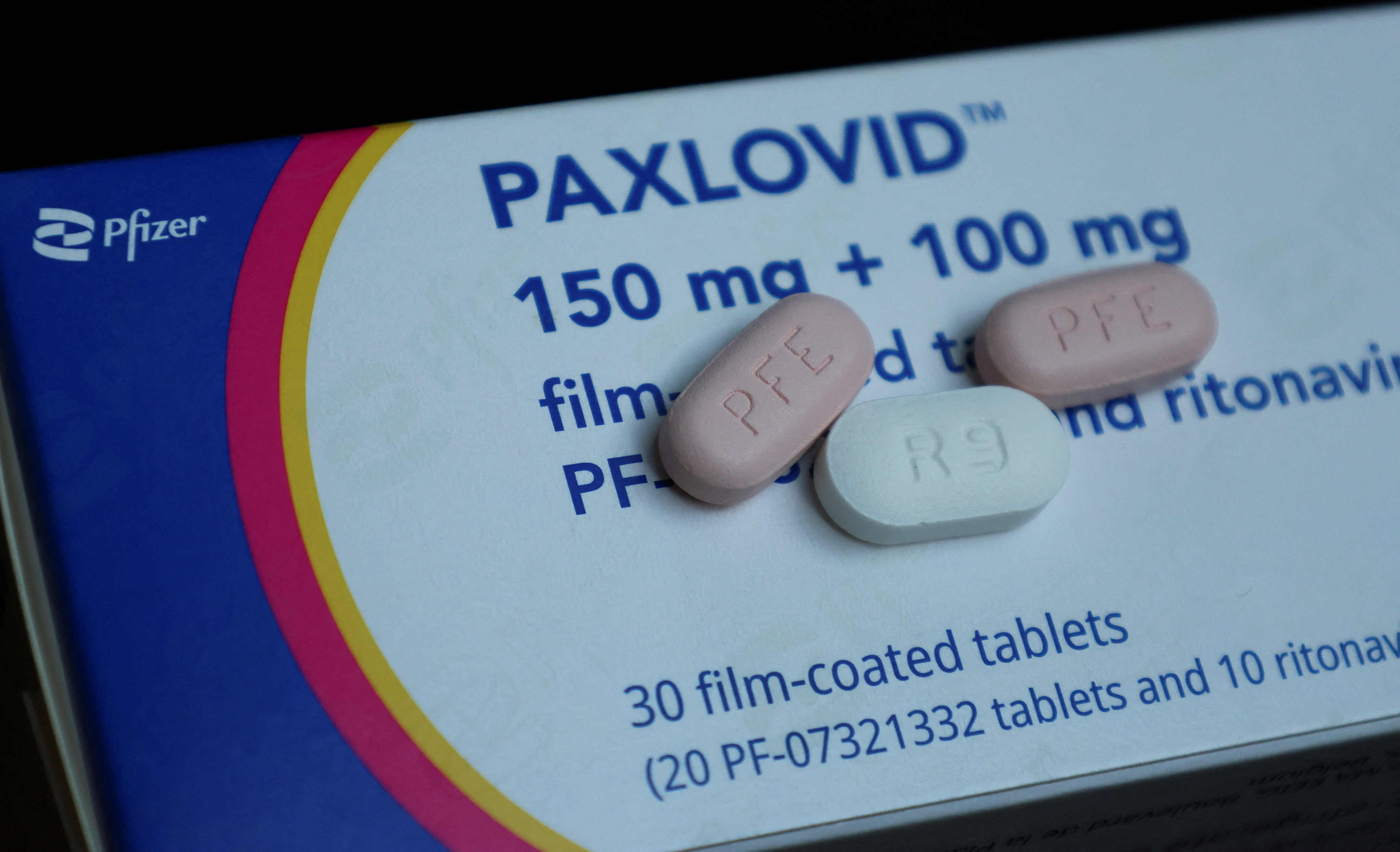 Covid-19 antiviral pills prescribed by public doctors – Paxlovid and Molnupiravir – were found to be available for sale for as much as HK$5,000 in an online marketplace. Photo: Reuters